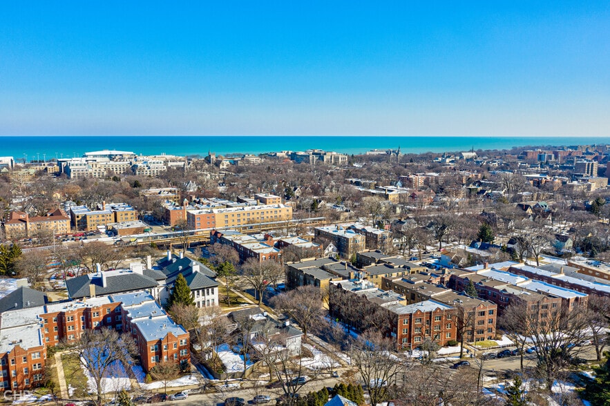 More Photos Of 1024 Noyes St, Evanston Apartments For Sale
