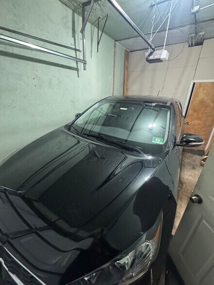 More Photos Of 5609-5613 Palisade Ave, West New York Storefront Retail Residential For Lease