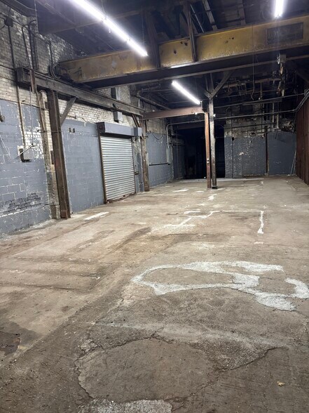 More Photos Of 220 Stewart Ave, Brooklyn Warehouse For Lease