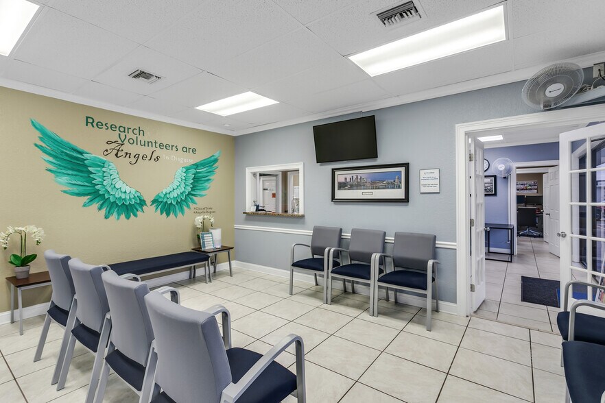 More Photos Of 4239-4247 W Kennedy Blvd, Tampa Storefront For Lease