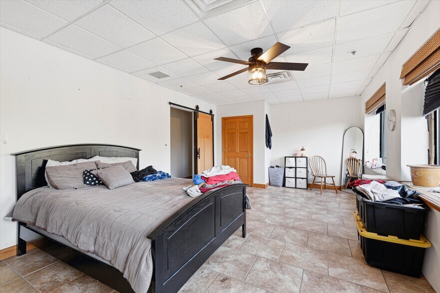 More Photos Of 2107 Velp Ave, Green Bay Freestanding For Sale
