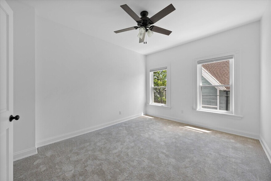 More Photos Of 124 W North Ave, Milwaukee Daycare Center For Sale