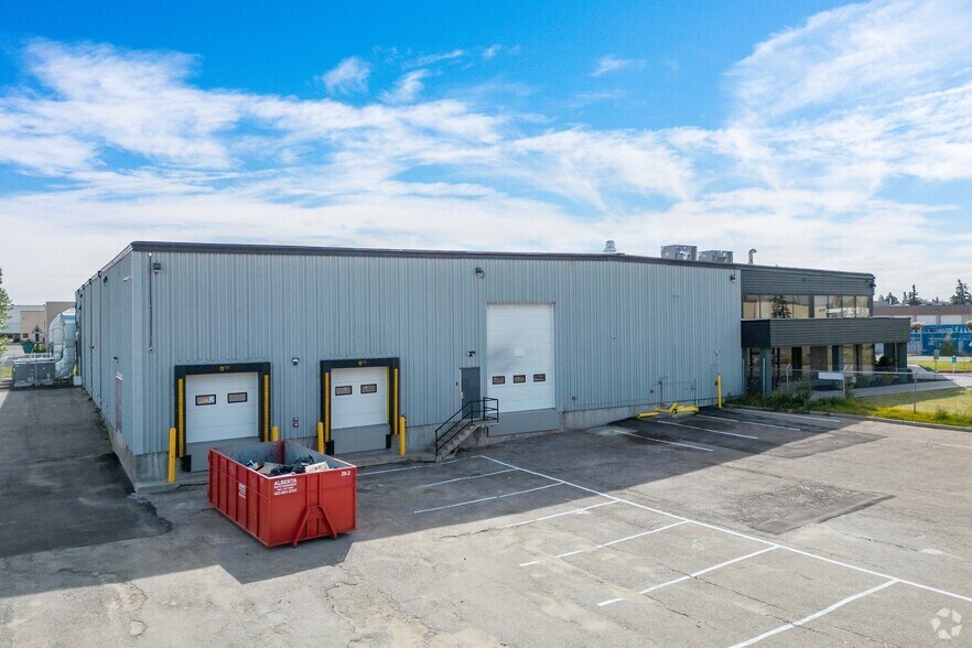 More Photos Of 2620 22nd St NE, Calgary Warehouse For Sale