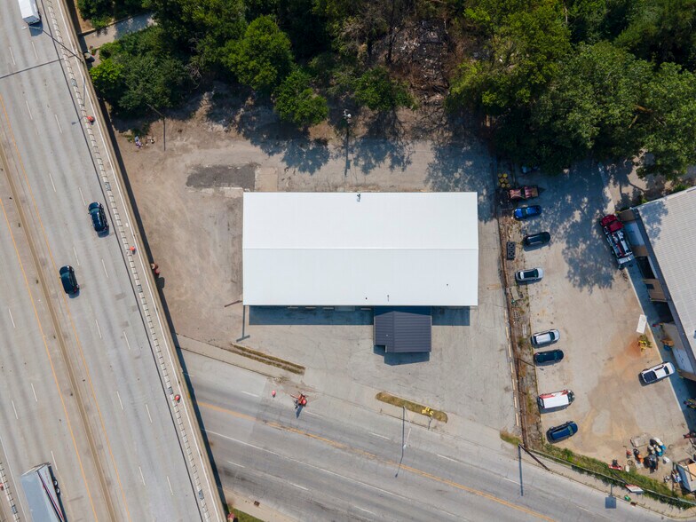 More Photos Of 1091 Kentucky Ave, Indianapolis Warehouse For Lease