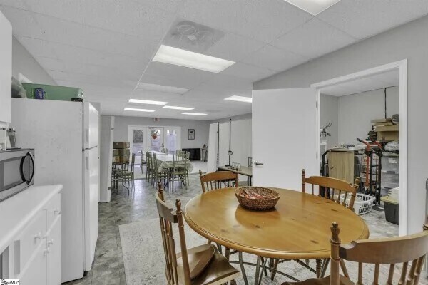 More Photos Of 812 W Wade Hampton Blvd, Greer Office Residential For Lease