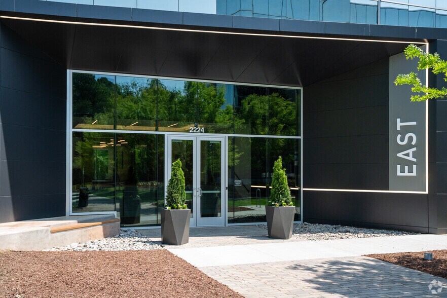 More Photos Of 2222 Highway 54, Durham Office For Lease