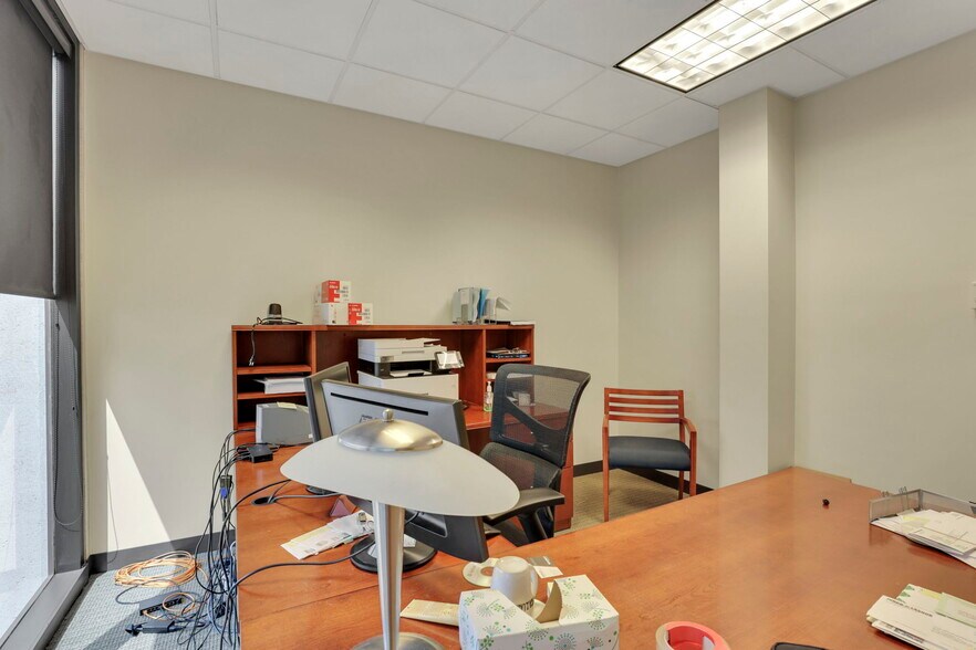 More Photos Of 141 E Town St, Columbus Office Residential For Lease