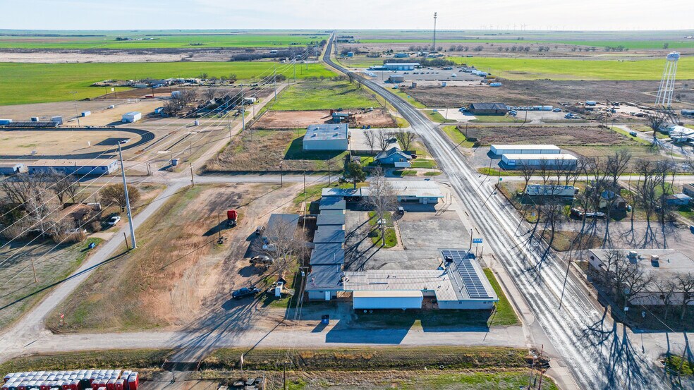 More Photos Of 1100 Main St, Knox City Hotel For Sale