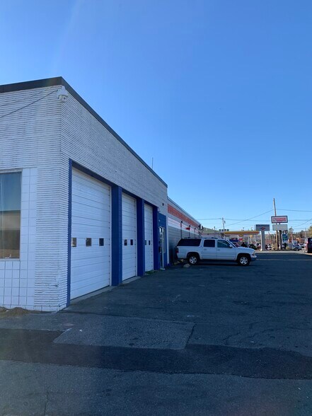 More Photos Of 1384 Hartford Ave, Johnston Unknown For Lease