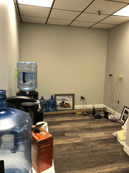 More Photos Of 1 S Greeley Ave, Chappaqua Medical For Lease