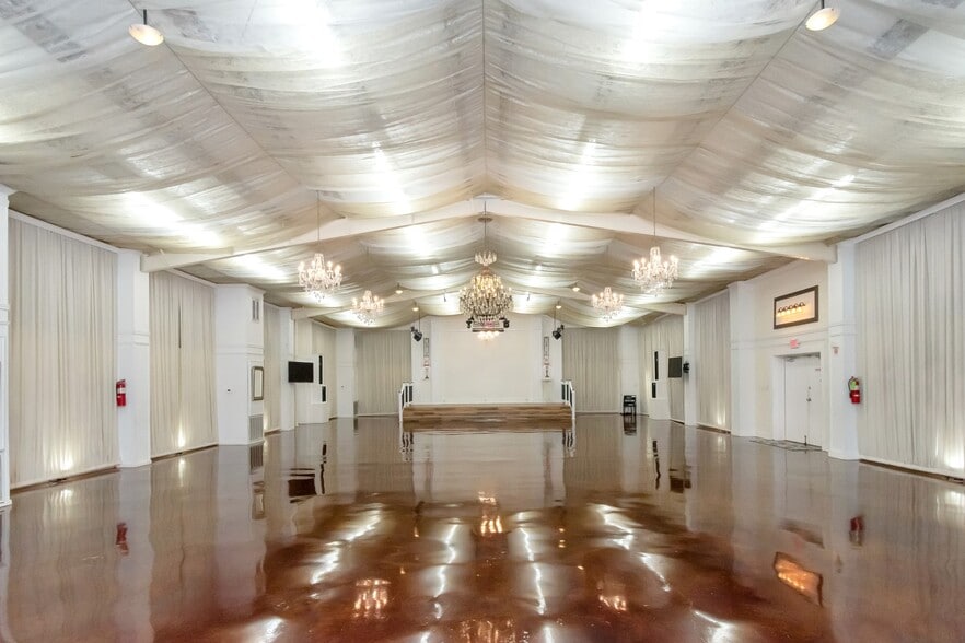 More Photos Of 5725 Jarrett Rd, Prichard Lodge Meeting Hall For Sale
