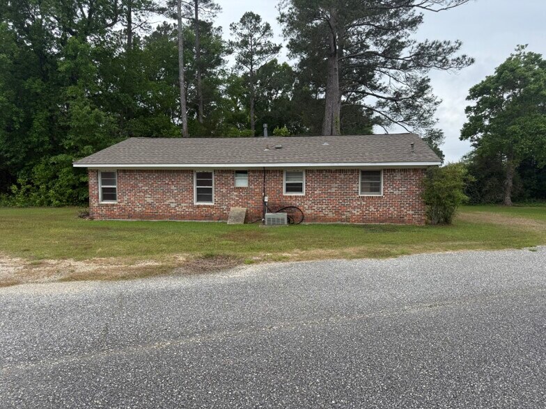 More Photos Of 195 Gossom Switch Rd, Wetumpka Office For Sale