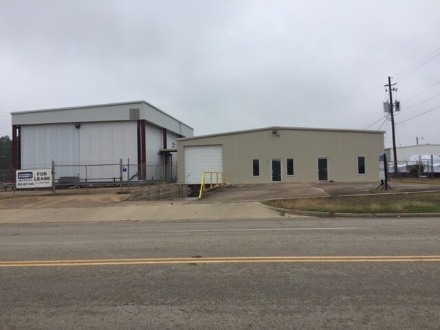 More Photos Of 1703 E Whaley St, Longview Industrial For Sale