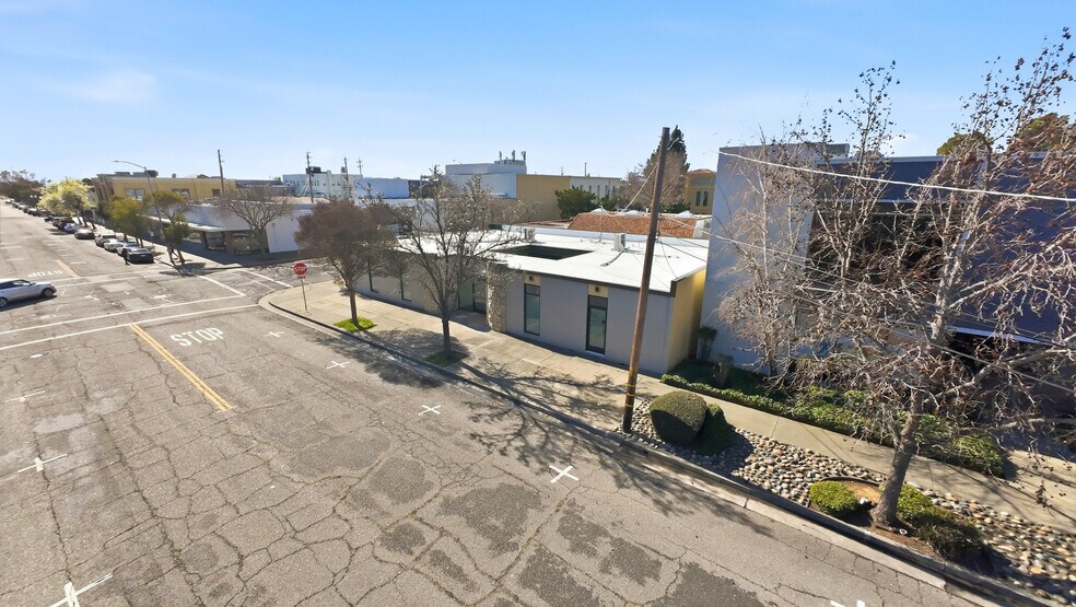 More Photos Of 801 Jefferson St, Fairfield Medical For Sale