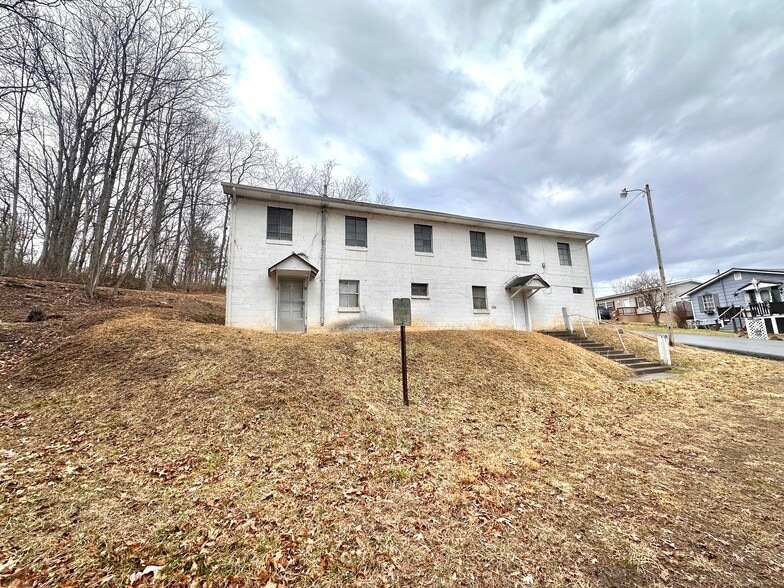 More Photos Of 105 Smith St, Beckley Religious Facility For Sale