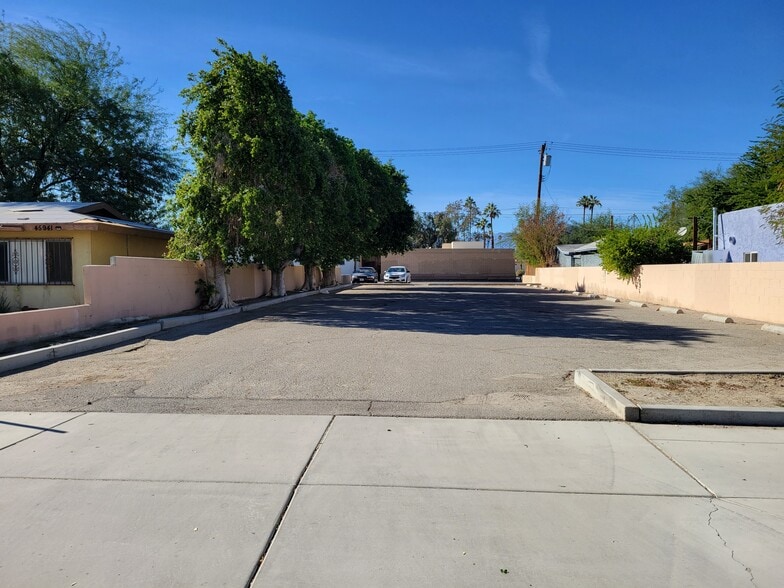More Photos Of 45902 Oasis St, Indio Medical For Lease