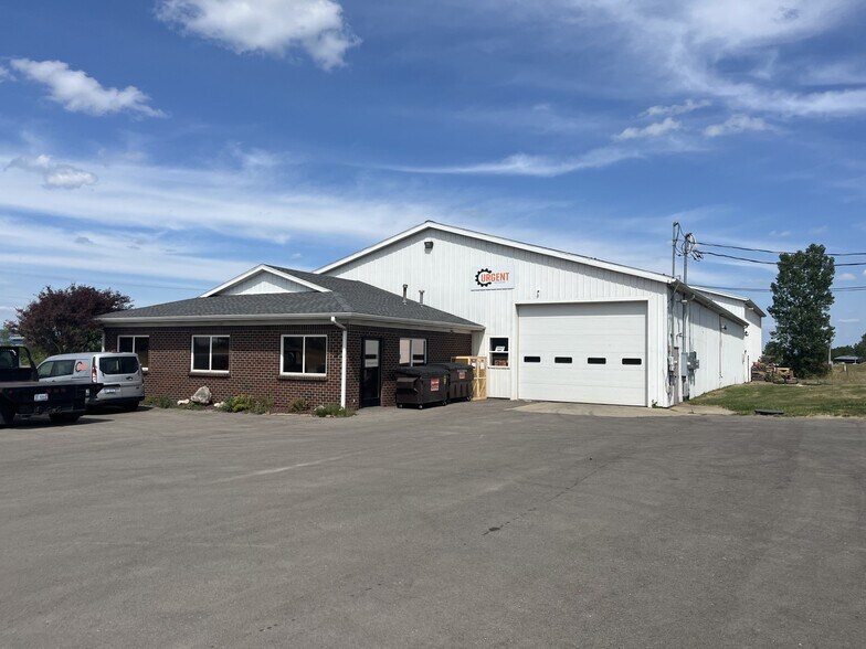 Primary Photo Of 15630 68th Ave, Coopersville Manufacturing For Sale