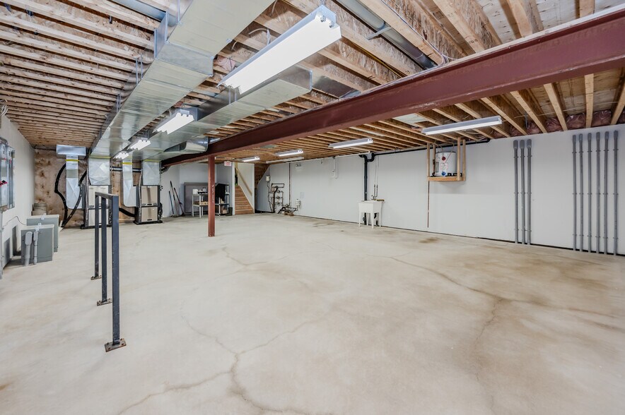 More Photos Of 90 Earl Martin Dr, Woolwich Medical For Lease