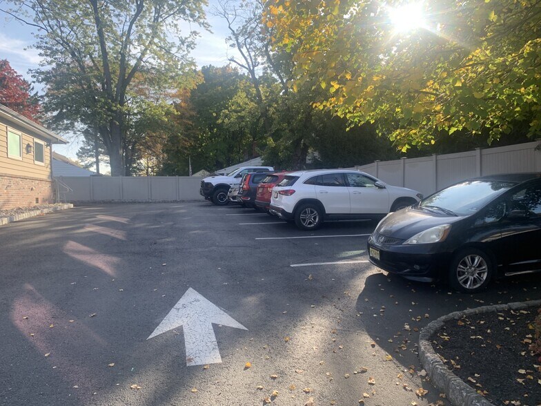 More Photos Of 1361 St Georges Ave, Rahway Office For Sale