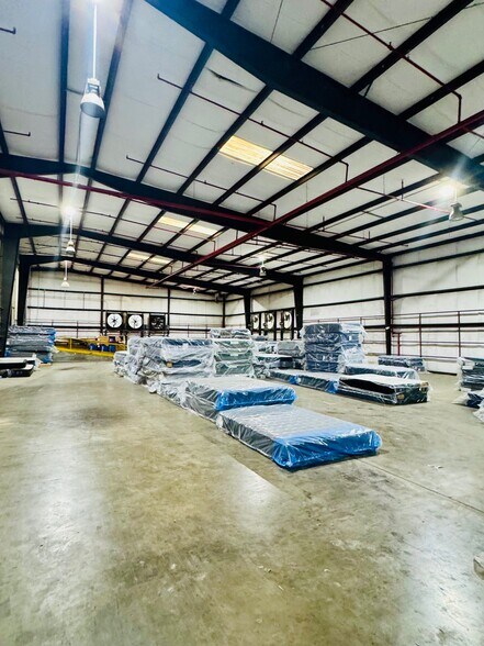 More Photos Of 226 Micolas St, Opp Warehouse For Sale