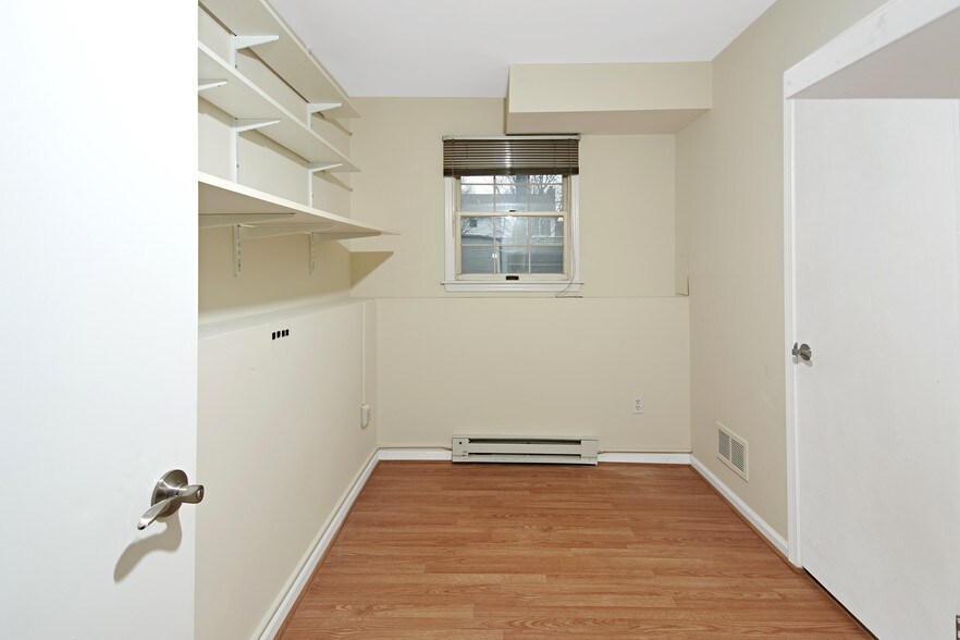 More Photos Of 296 Sound Beach Ave, Old Greenwich Medical For Lease