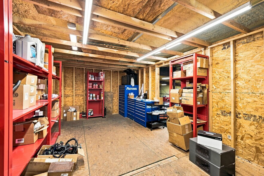 More Photos Of 3535 Dora St, Fort Myers Industrial For Sale