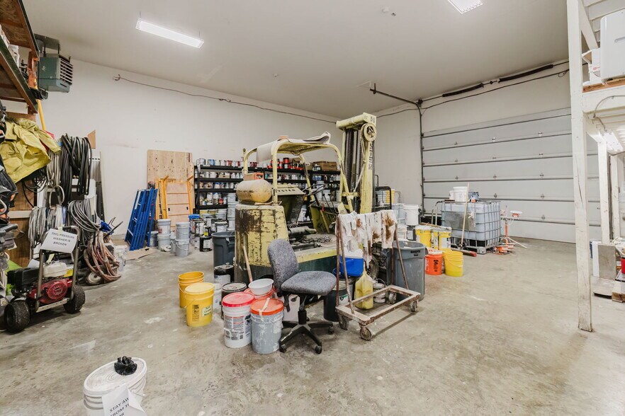 More Photos Of 5706 Bethel Rd, Port Orchard Warehouse For Sale