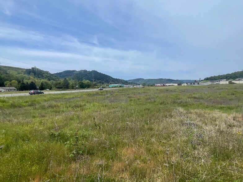 More Photos Of 0 North Umpqua Hwy Hwy, Roseburg Land For Sale