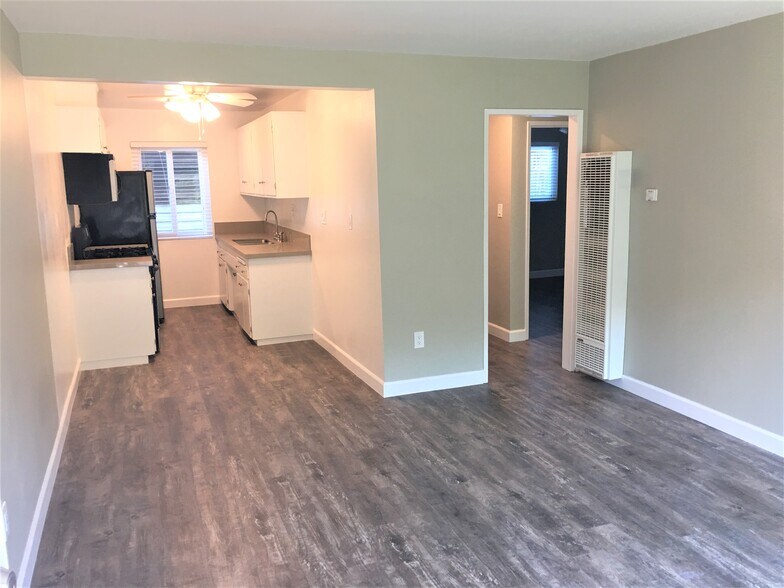More Photos Of 3011 E 4th St, Long Beach Apartments For Sale