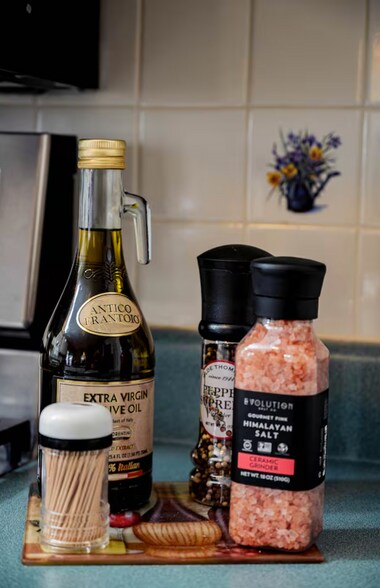 More Photos Of 84-86 Benson Rd, Travelers Rest Specialty For Sale