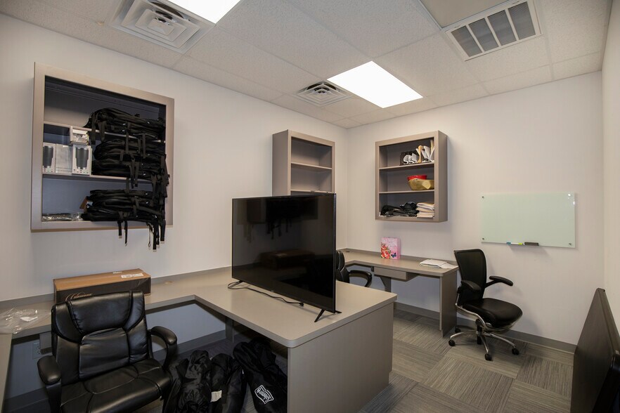 More Photos Of 145 Magellan Cir, Webster Light Distribution For Sale