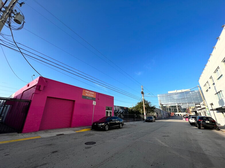 More Photos Of 320-380 NW 26th St, Miami General Retail For Sale