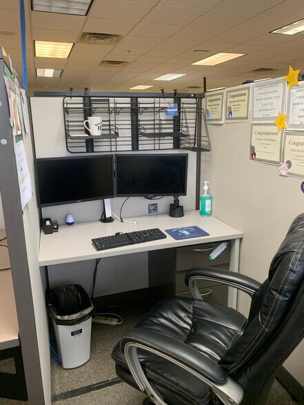 More Photos Of 5819 Lockheed Ave, Loveland Office For Lease