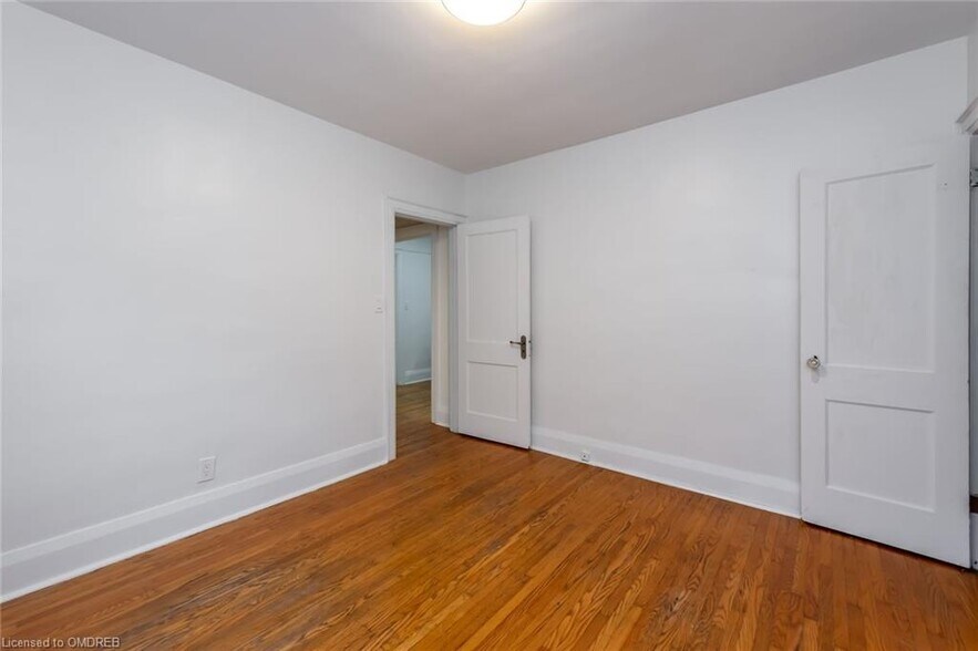 More Photos Of 104 Longwood Rd S, Hamilton Multifamily For Sale