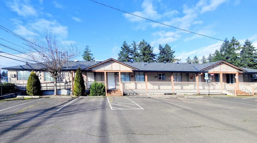 More Photos Of 12208-12222 SE Market St, Portland Office For Lease