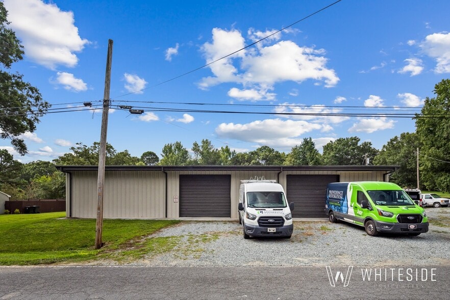 More Photos Of 741 Wilshire Ave SW, Concord Showroom For Sale