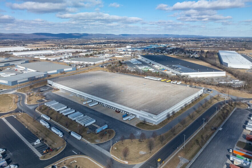 More Photos Of 1 S Shearer Dr, Carlisle Warehouse For Lease