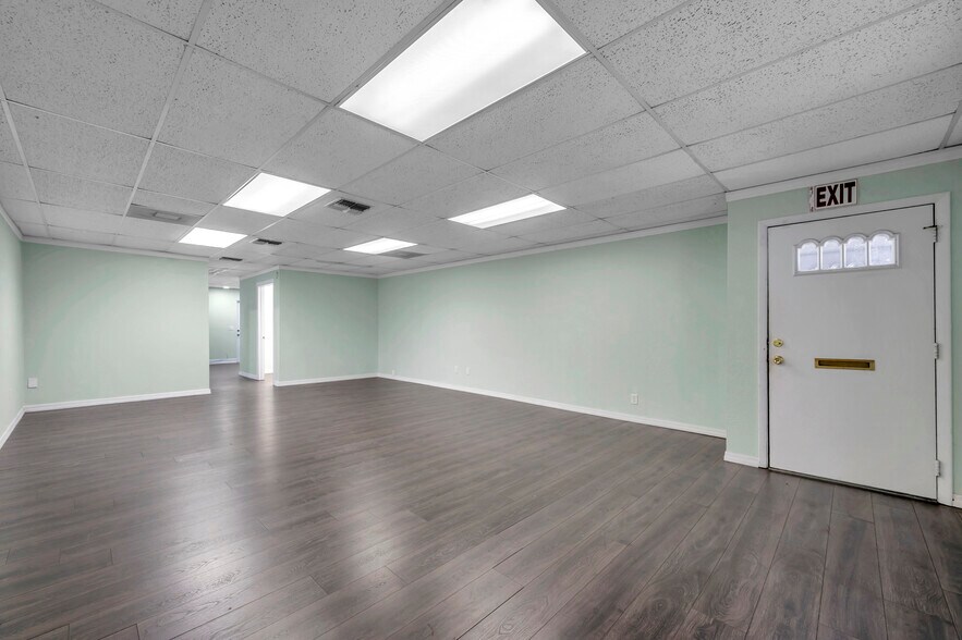 More Photos Of 5100 78th Ave N, Pinellas Park Medical For Lease