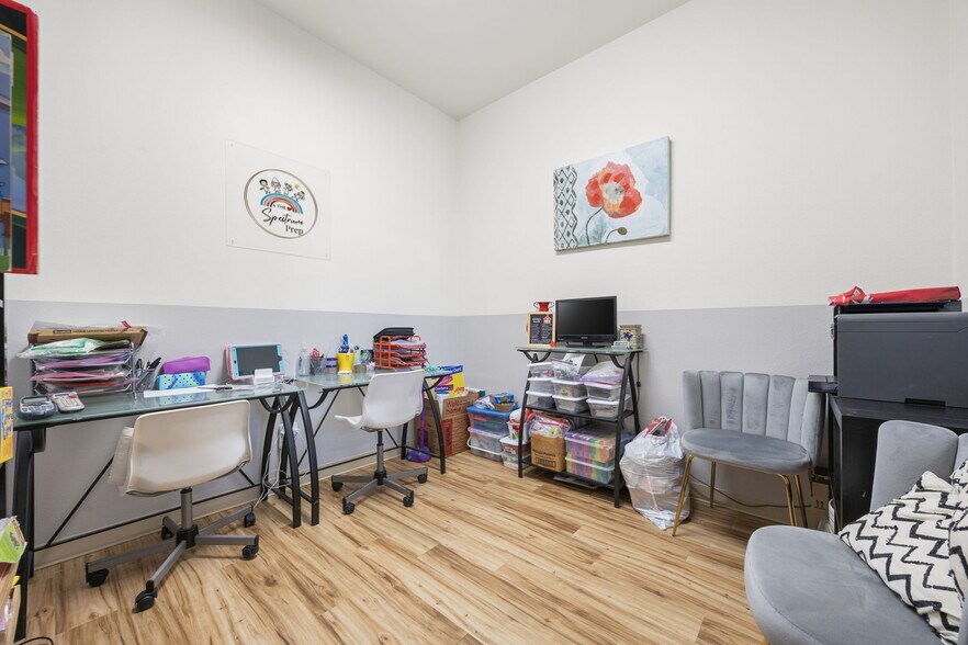 More Photos Of 4504 Legacy Dr, Plano Medical For Sale