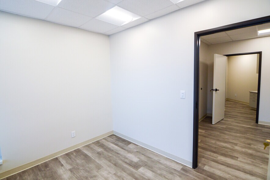 More Photos Of 14615 San Pedro Ave, San Antonio Medical For Lease