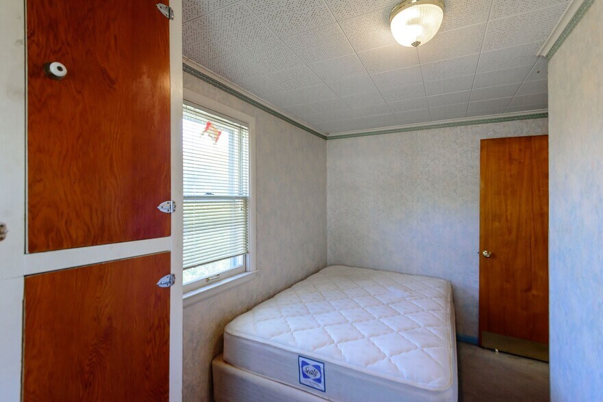 More Photos Of 1108 Humphrey St, Monroe Apartments For Sale