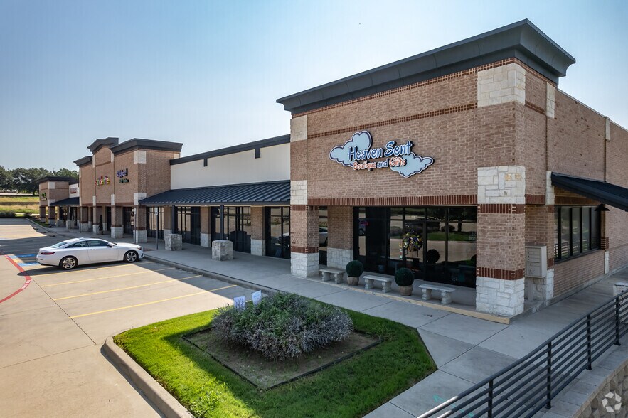 Primary Photo Of 2585 MacArthur Blvd, Lewisville Storefront Retail Office For Lease