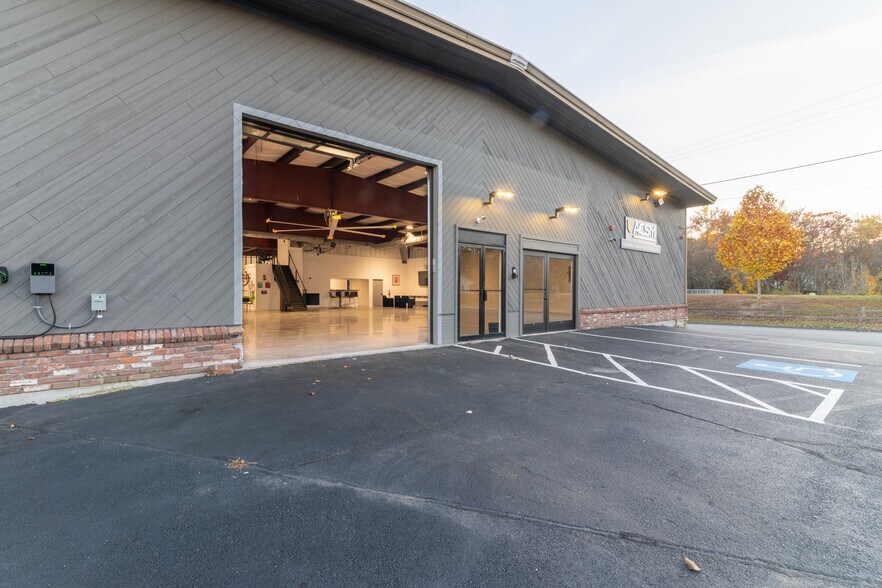 More Photos Of 1155 Victory Hwy, Burrillville Warehouse For Sale