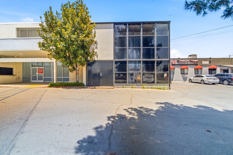 More Photos Of 247 E Highland Ave, San Bernardino Office Residential For Sale
