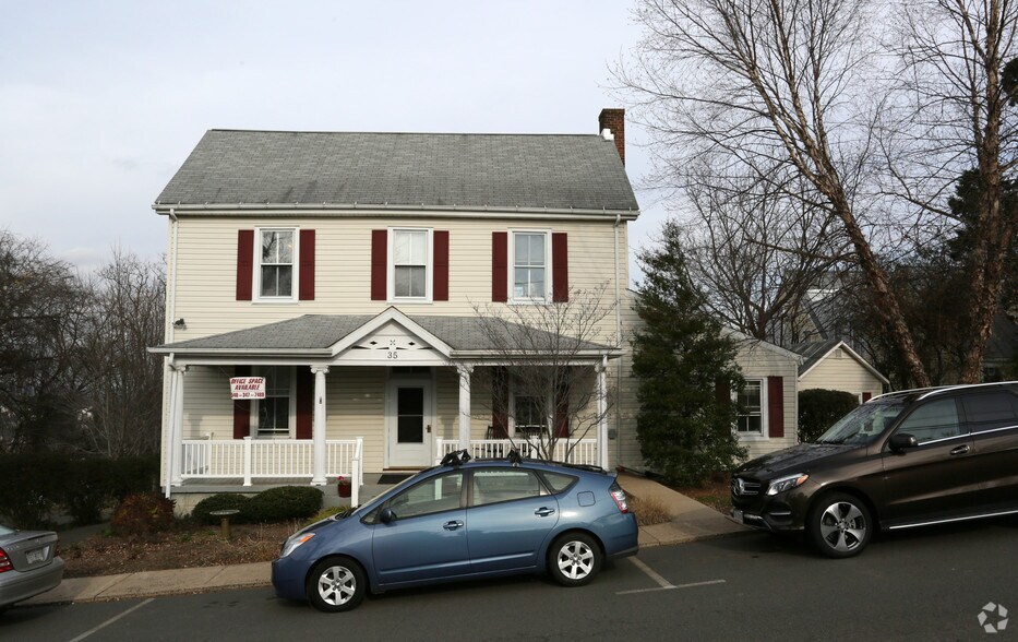 More Photos Of 35 Horner St, Warrenton Office Residential For Sale