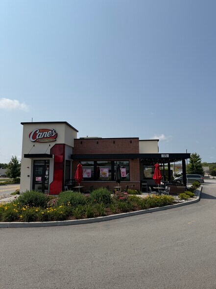 More Photos Of 175 Highland Ave, Seekonk Fast Food For Lease