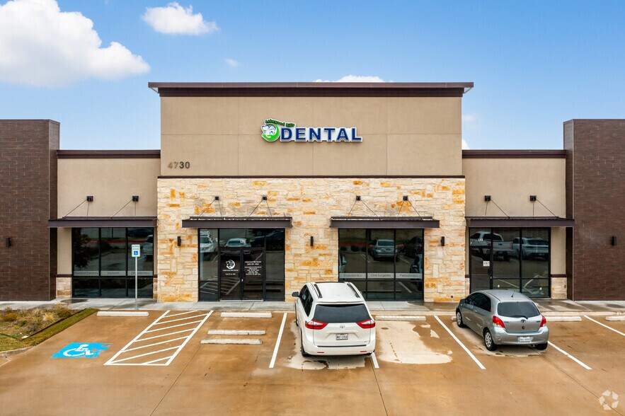 More Photos Of 4730 Windhaven Pky, The Colony General Retail For Lease