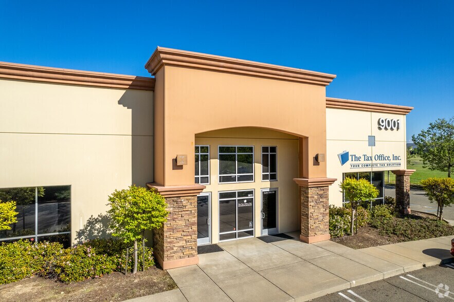 More Photos Of 9001 Foothills Blvd, Roseville Flex For Lease