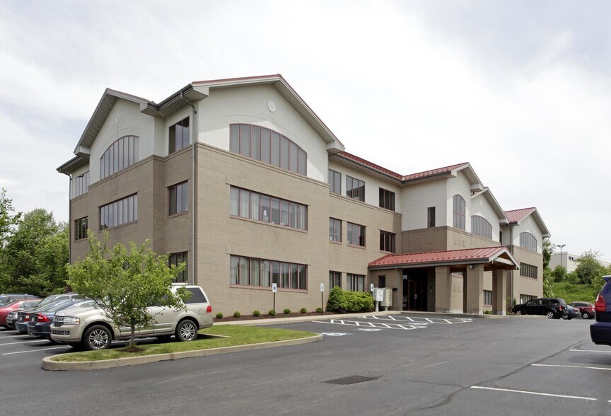 More Photos Of 1000 Brooktree Rd, Wexford Medical For Lease