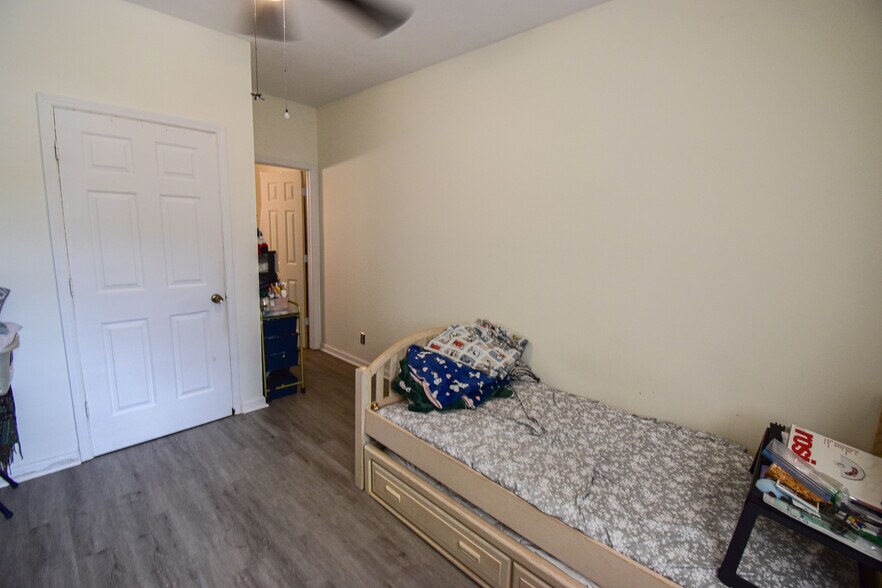 More Photos Of ,  Office For Sale